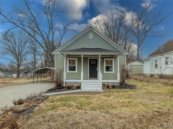 1311 Center Street, Hillsboro, IL 62049