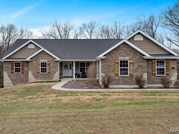 178 Gladshire Lane, Warrenton, MO 63383