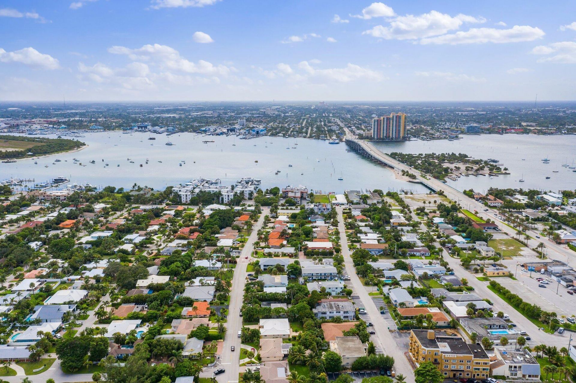 309 Cascade Lane, Palm Beach Shores, FL 33404 Photo