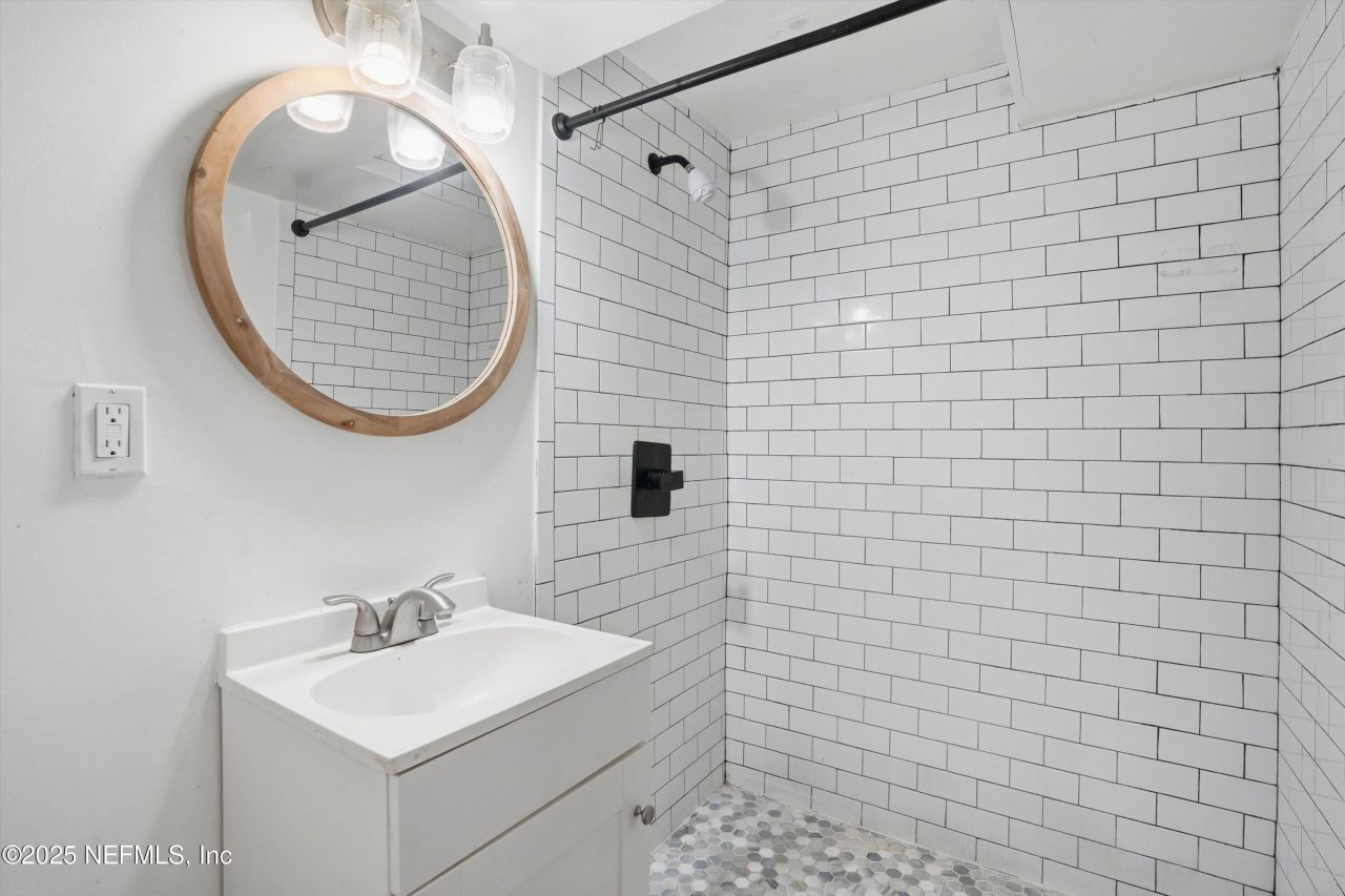 135 E 17th Street, Jacksonville, FL 32206 Photo