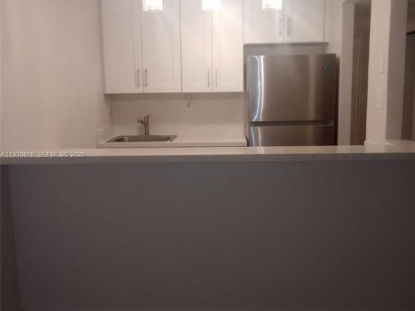 5821 Washington St, Unit 21, Hollywood, FL 33023