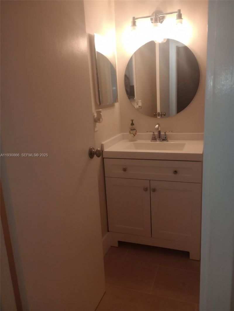 5821 Washington St, Unit 21, Hollywood, FL 33023 Photo