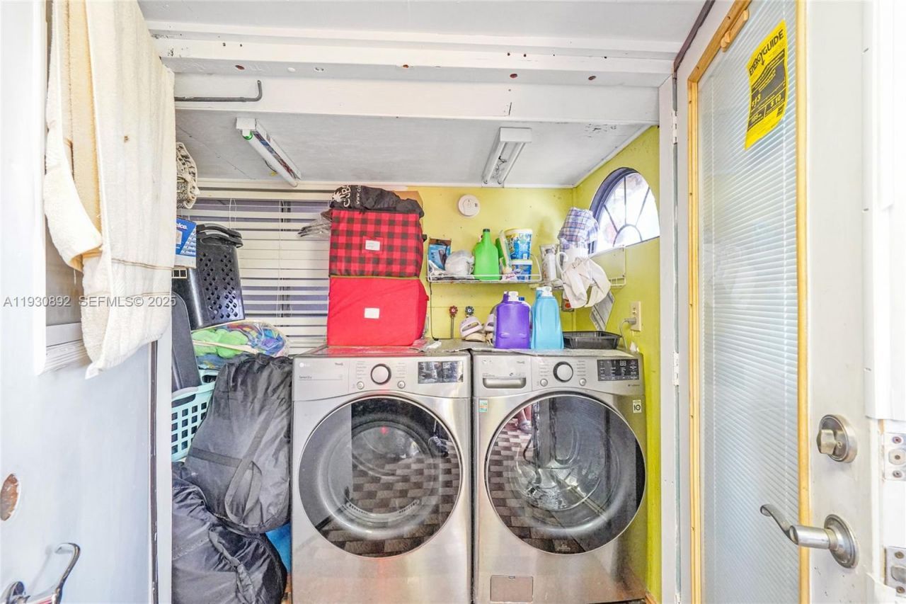 618 W 32nd St, Hialeah, FL 33012 Photo