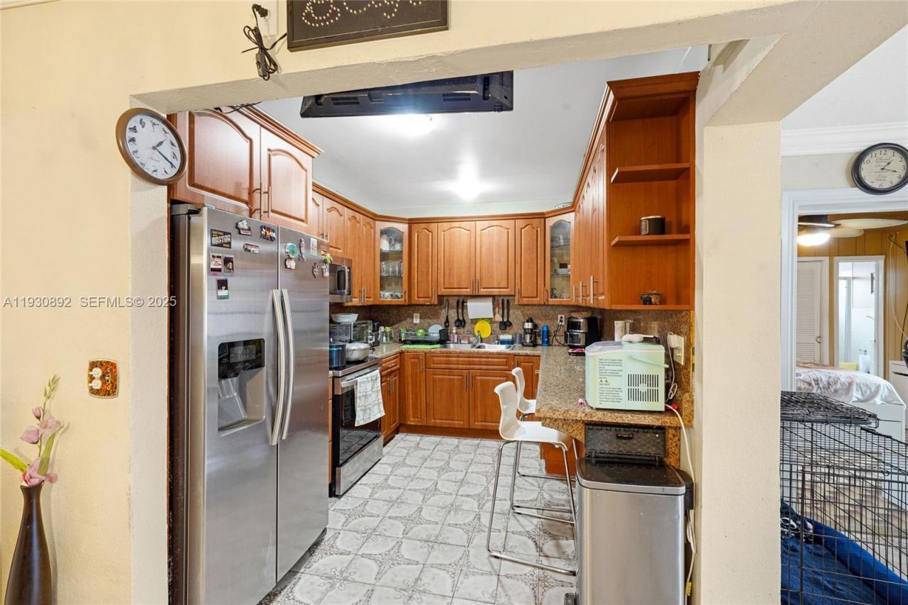 618 W 32nd St, Hialeah, FL 33012 Photo