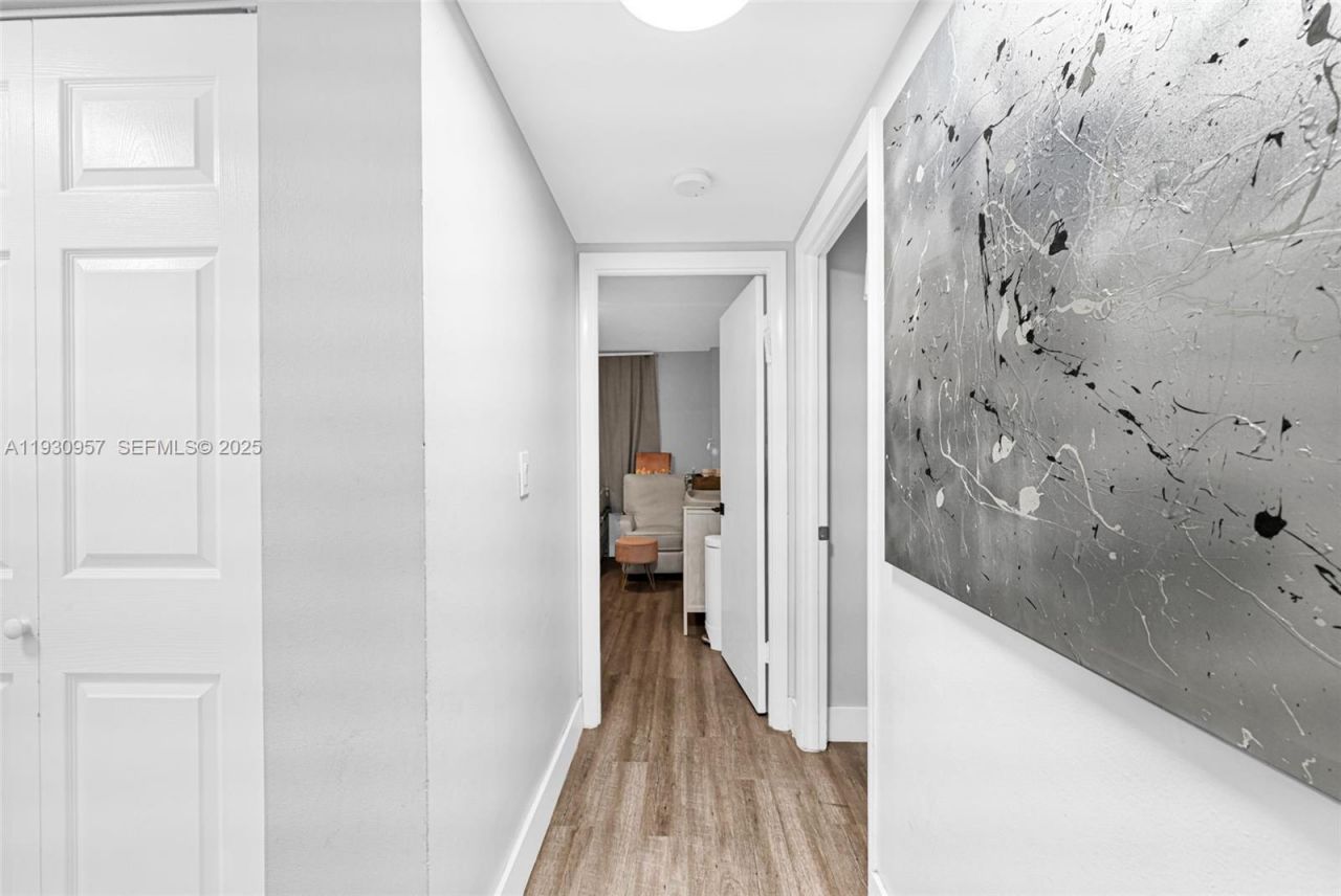 3900 N Hills Dr , Unit 303, Hollywood, FL 33021 Photo