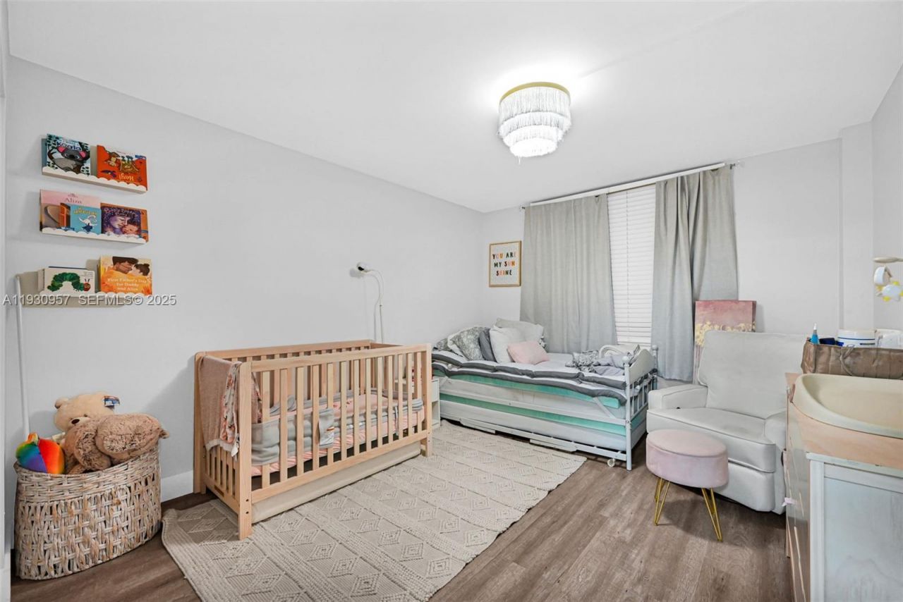 3900 N Hills Dr , Unit 303, Hollywood, FL 33021 Photo