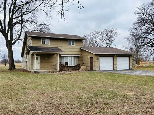 442 W Koplin Avenue, Cissna Park, IL 60924