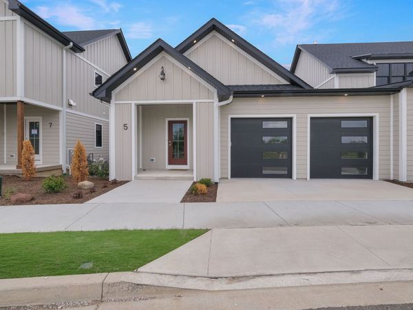 5 Beech Tree Place, Ottawa, IL 61350