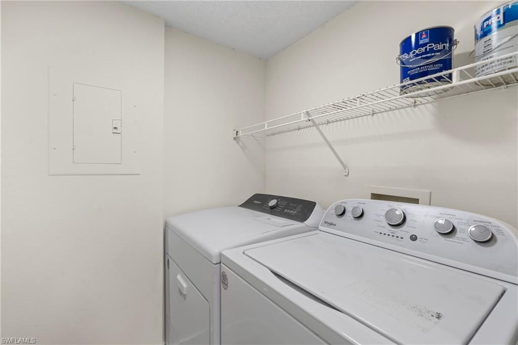 8950 Colonnades Ct E, Unit 815, Bonita Springs, FL 34135 Photo