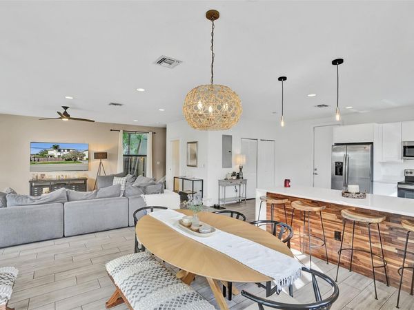 233 NE 11th St, Unit 233, Fort Lauderdale, FL 33304