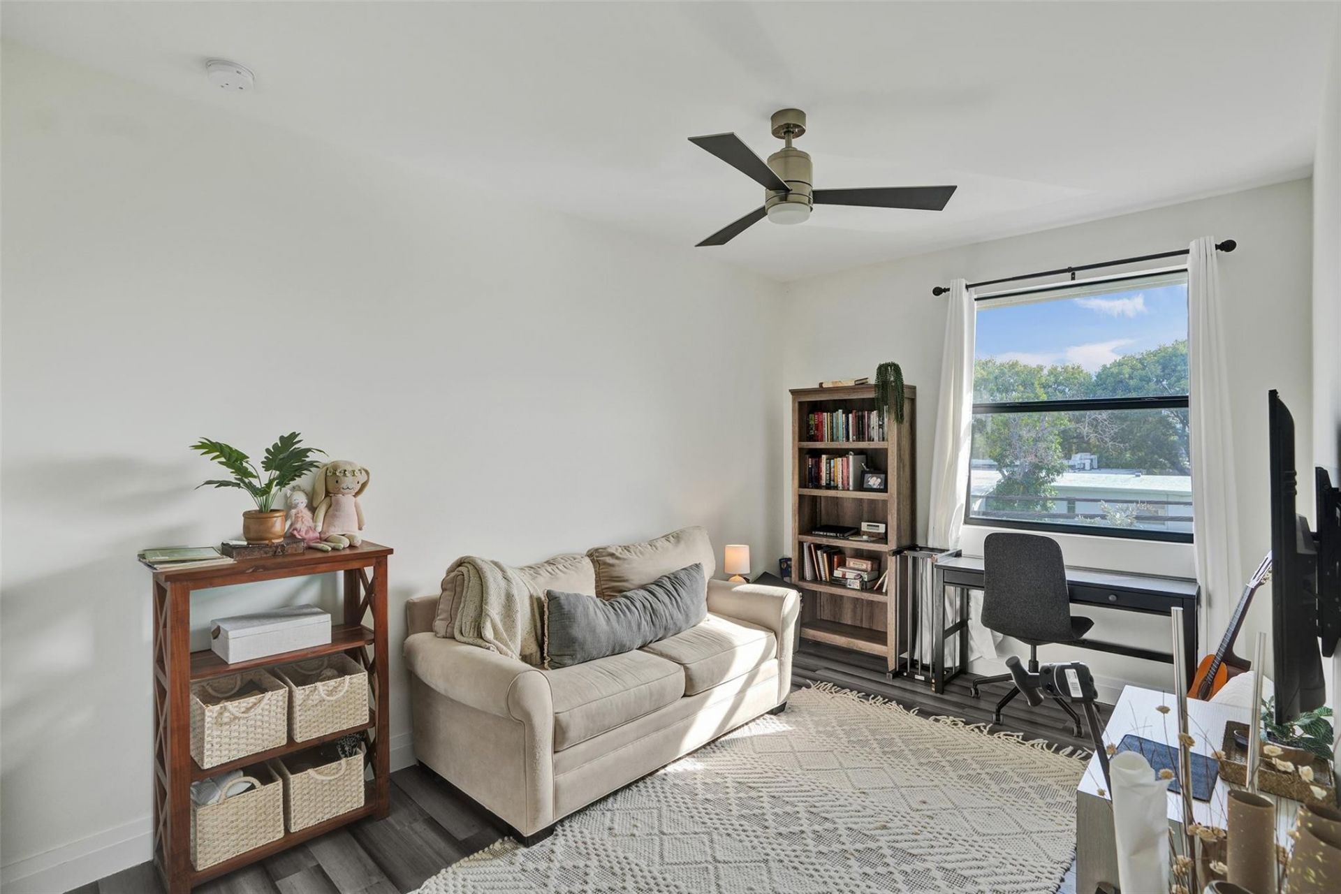 233 NE 11th Street, Unit 233, Fort Lauderdale, FL 33304 Photo