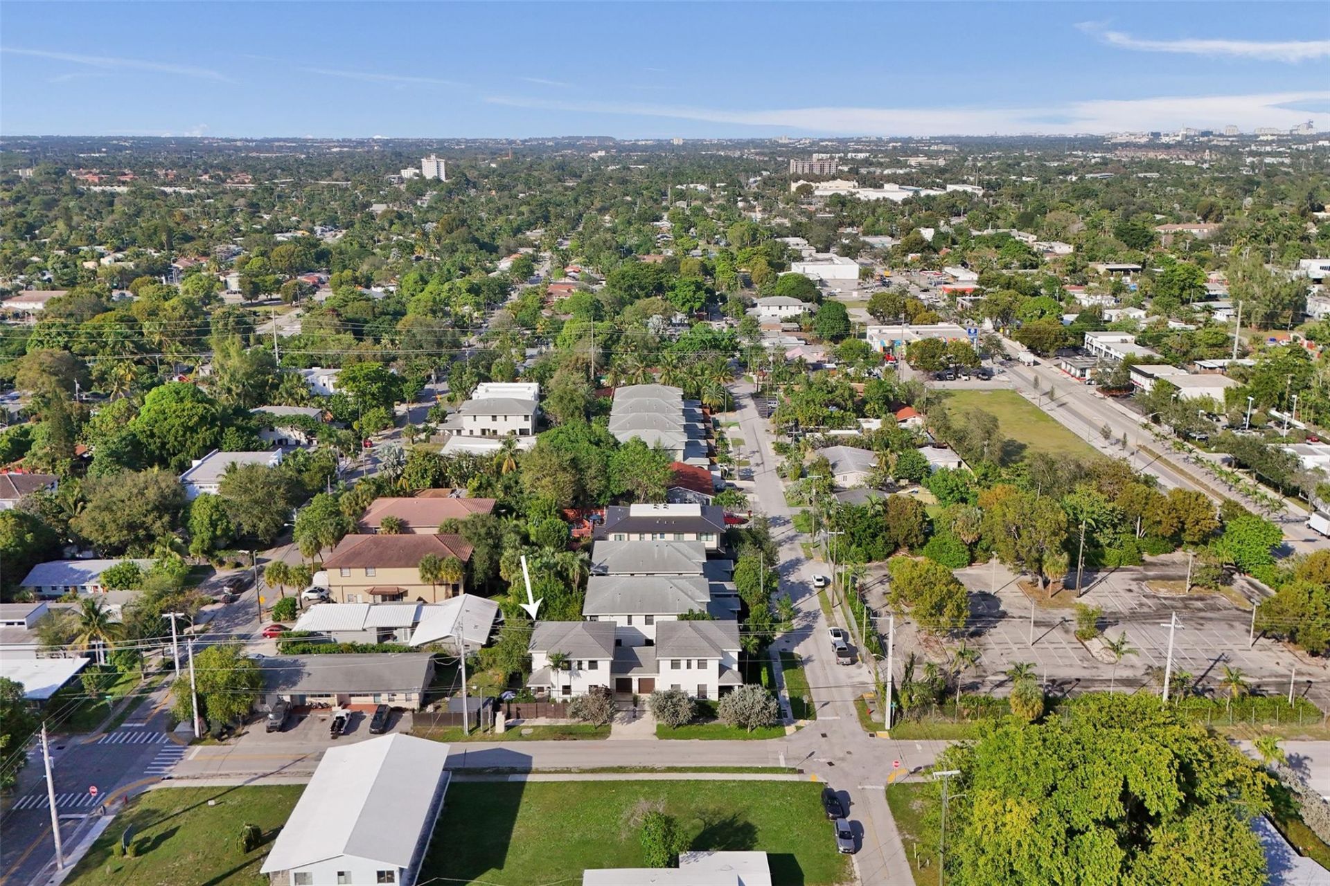 233 NE 11th Street, Unit 233, Fort Lauderdale, FL 33304 Photo