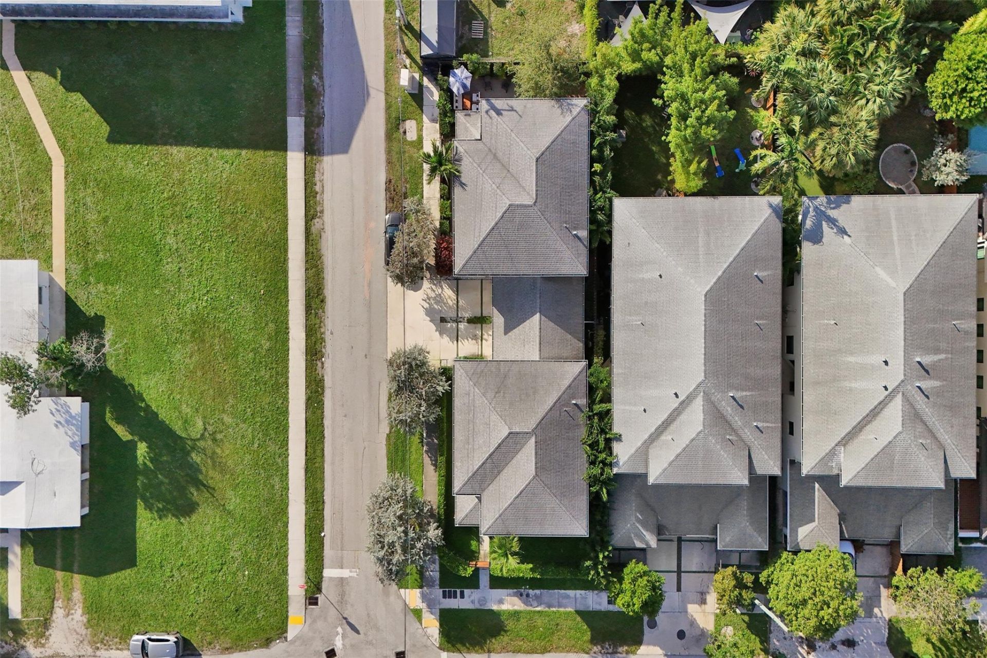 233 NE 11th Street, Unit 233, Fort Lauderdale, FL 33304 Photo