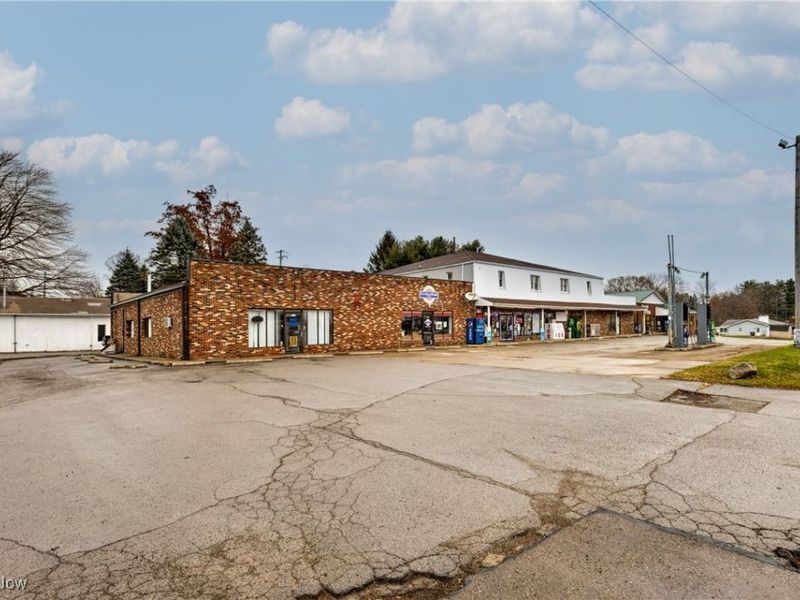 908-926 W Main Street, Washingtonville, OH 44490 Photo 2