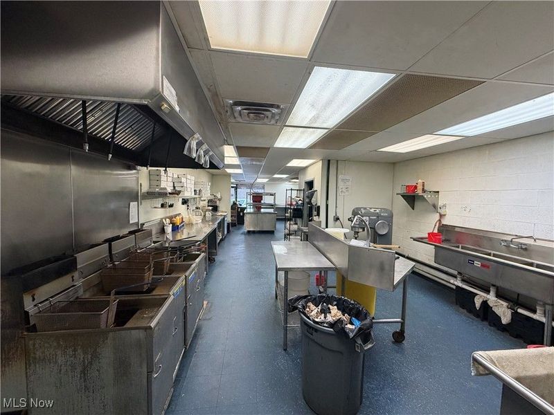 908-926 W Main Street, Washingtonville, OH 44490 Photo 36