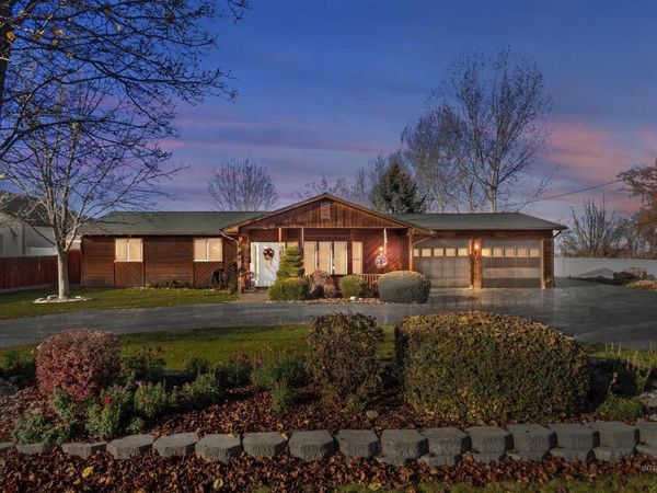 405 Fruitland Avenue North, Buhl, ID 83316