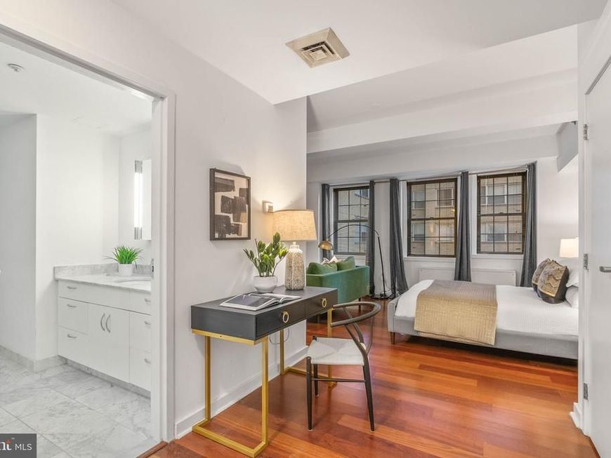 219 29 S 18th Street, Unit 404, Philadelphia, PA 19103 Main Photo