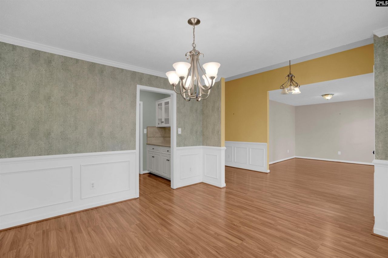 301 Knotts Circle Photo 13