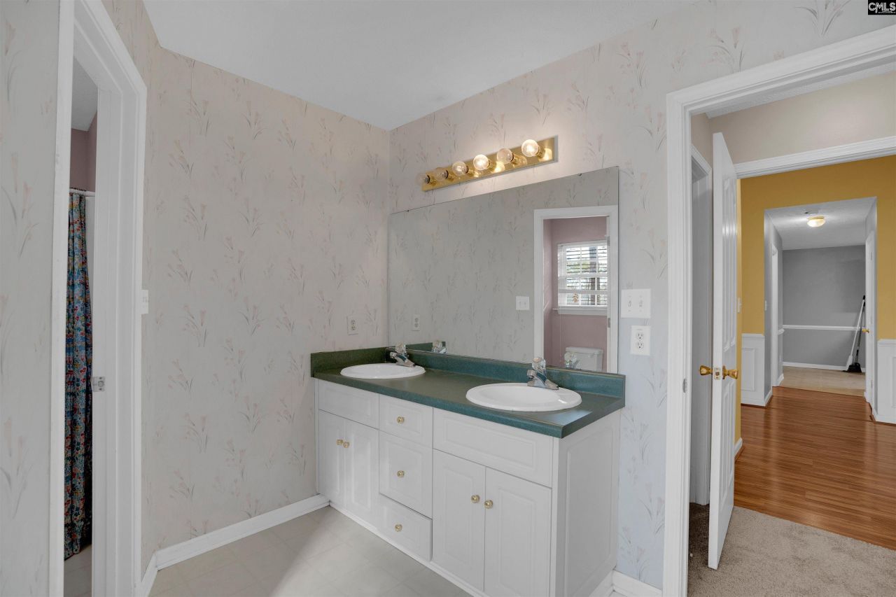 301 Knotts Circle Photo 32