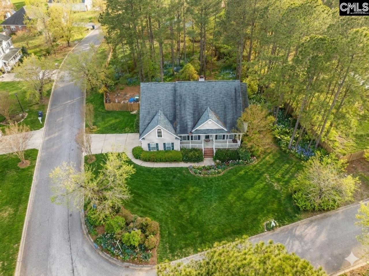 301 Knotts Circle Photo 5