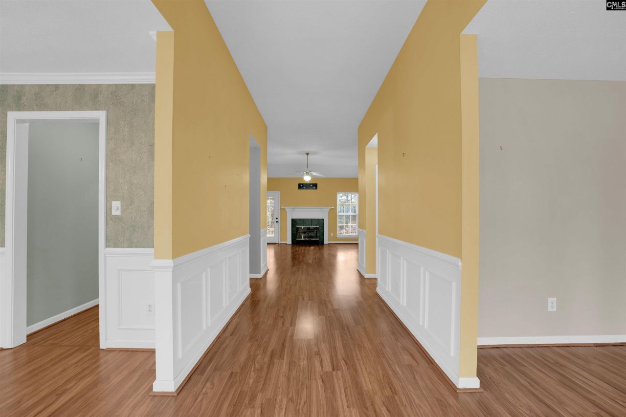 301 Knotts Circle Photo 7