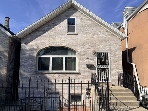 3206 S Lowe Avenue, Chicago, IL 60616