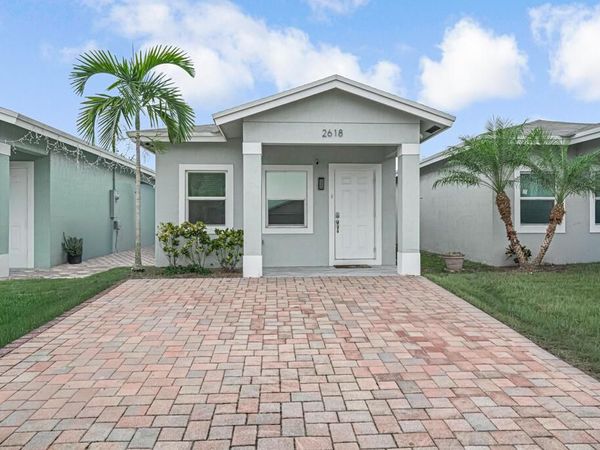 2618 Saginaw Avenue, West Palm Beach, FL 33409