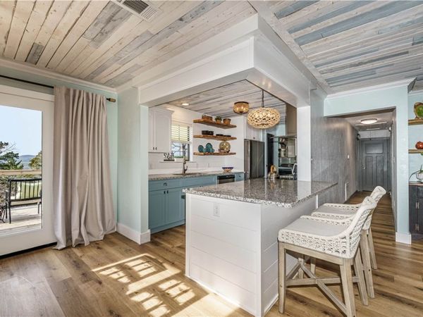 217 Stateline Drive, Holiday Island, AR 72631