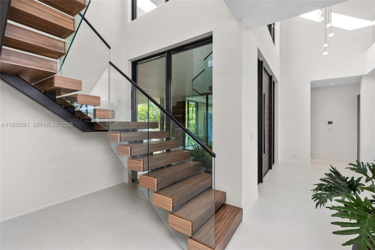 630 Isle Of Palms Dr, Fort Lauderdale, FL 33301 Photo