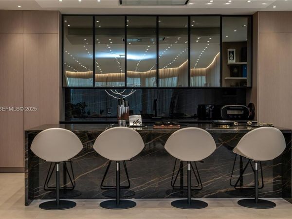 10101 Collins Ave , Unit 4A, Bal Harbour, FL 33154