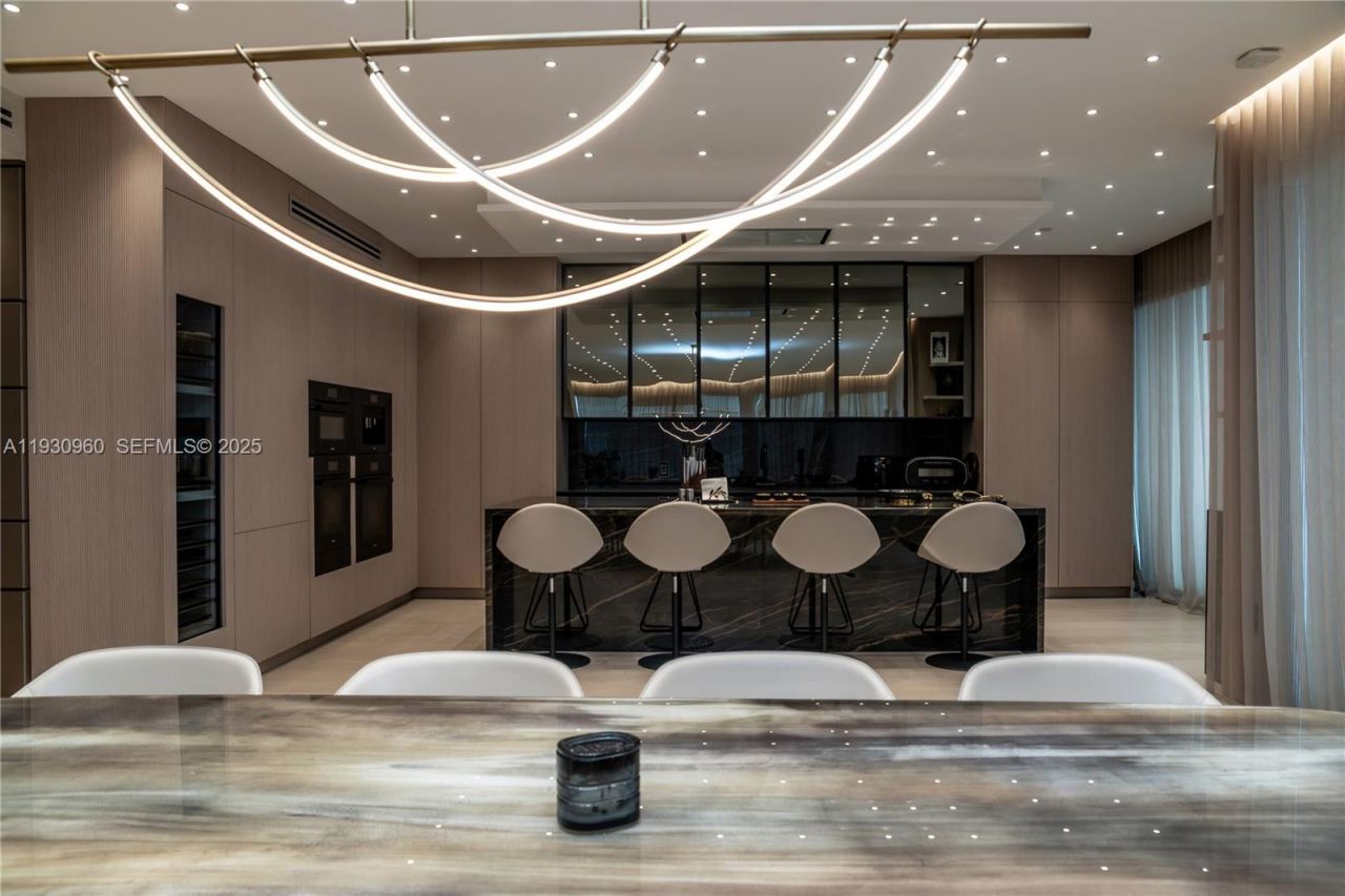 10101 Collins Ave , Unit 4A, Bal Harbour, FL 33154 Photo