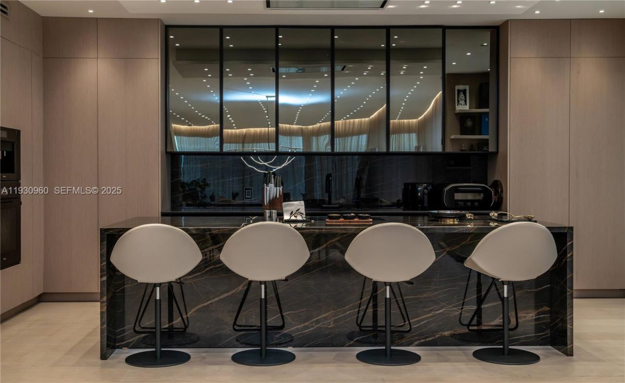 10101 Collins Ave , Unit 4A, Bal Harbour, FL 33154 Photo