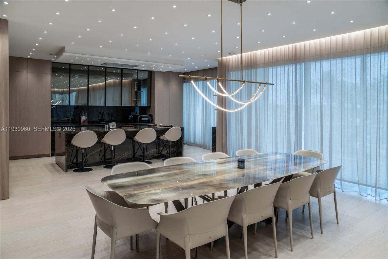 10101 Collins Ave , Unit 4A, Bal Harbour, FL 33154 Photo