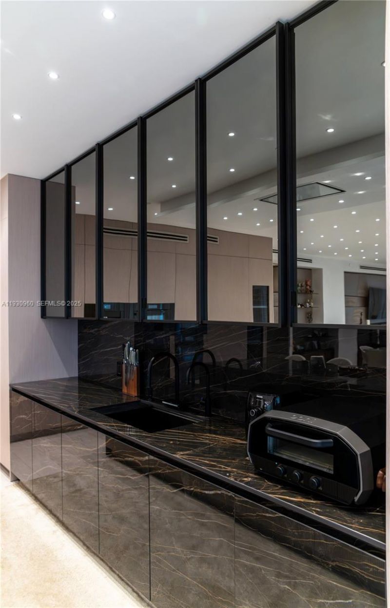 10101 Collins Ave , Unit 4A, Bal Harbour, FL 33154 Photo