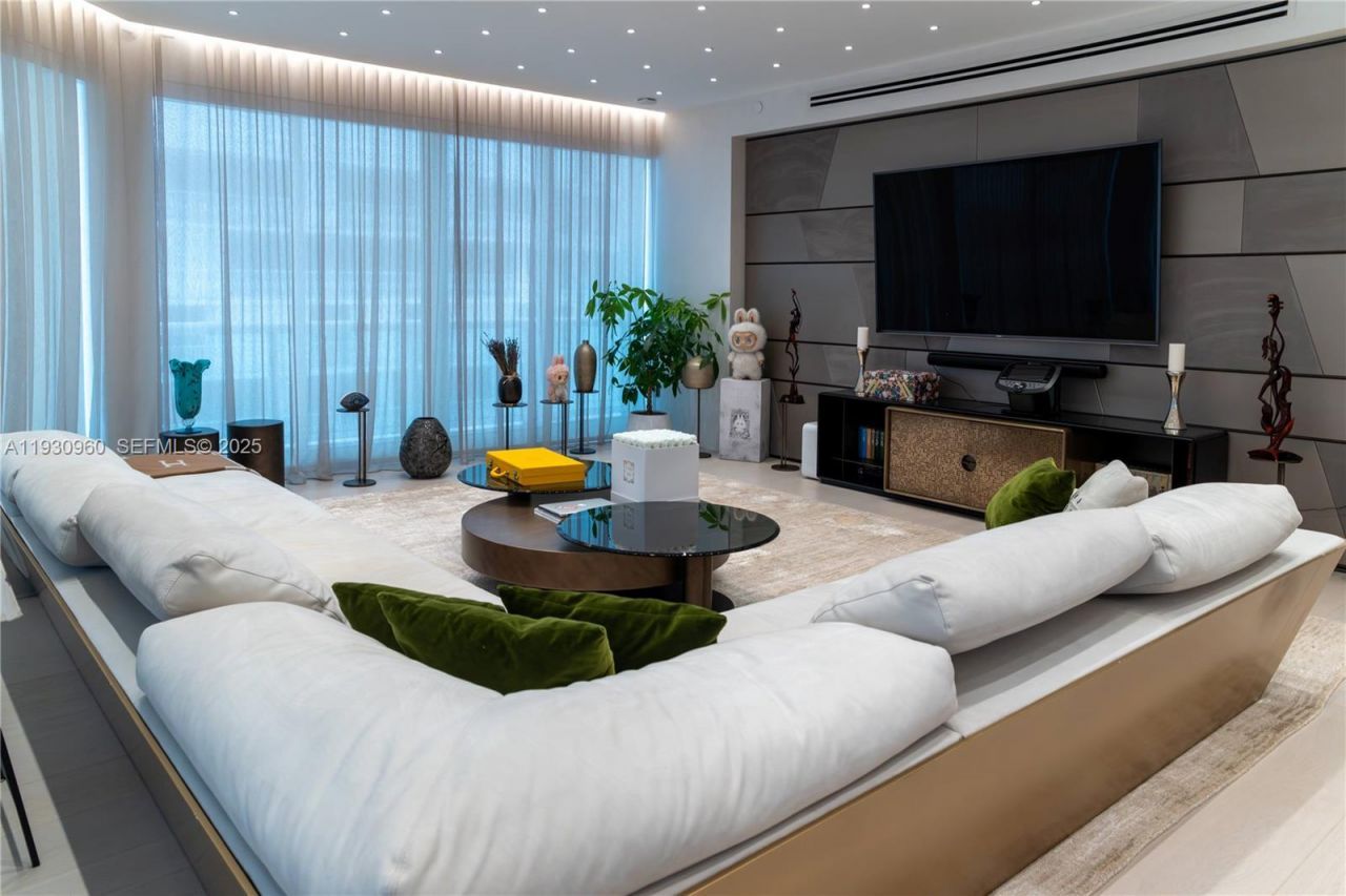 10101 Collins Ave , Unit 4A, Bal Harbour, FL 33154 Photo