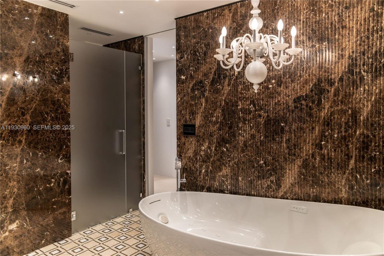 10101 Collins Ave , Unit 4A, Bal Harbour, FL 33154 Photo