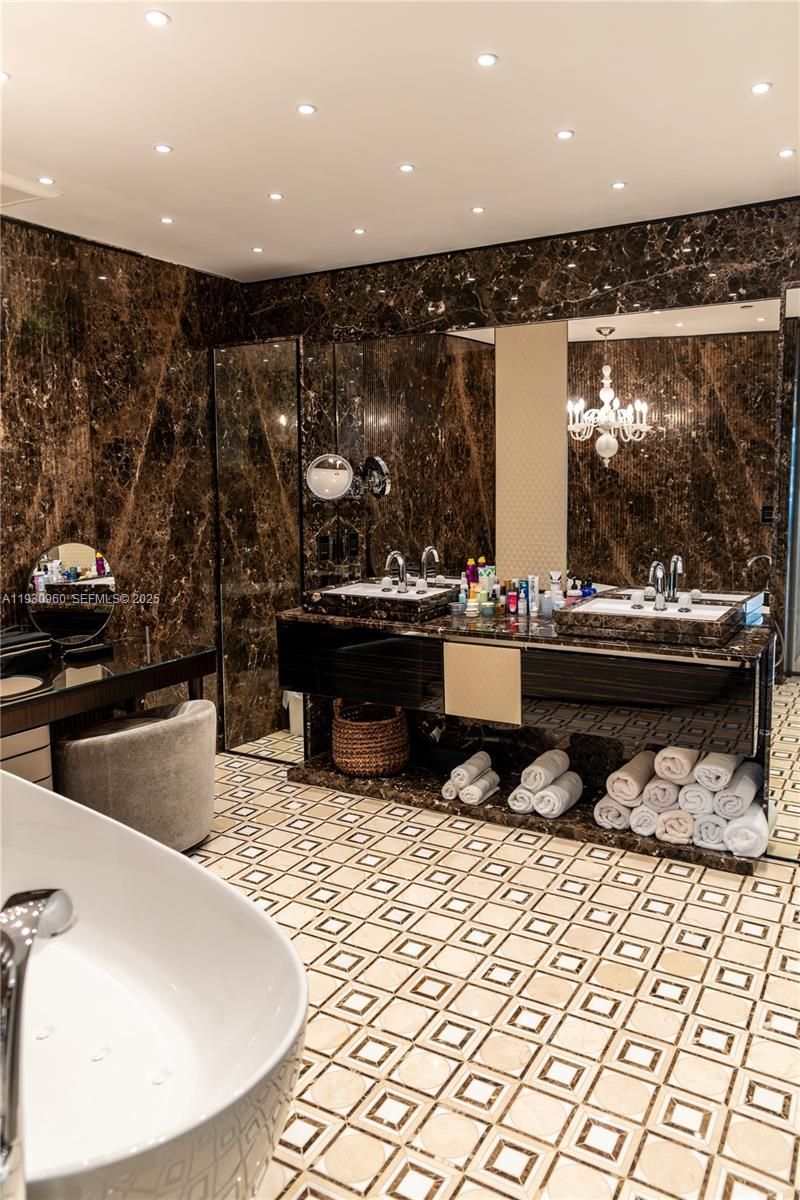 10101 Collins Ave , Unit 4A, Bal Harbour, FL 33154 Photo