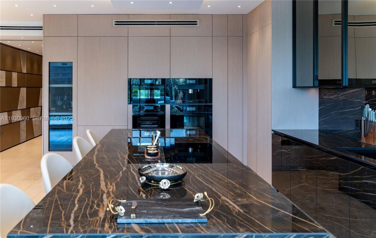 10101 Collins Ave , Unit 4A, Bal Harbour, FL 33154 Photo