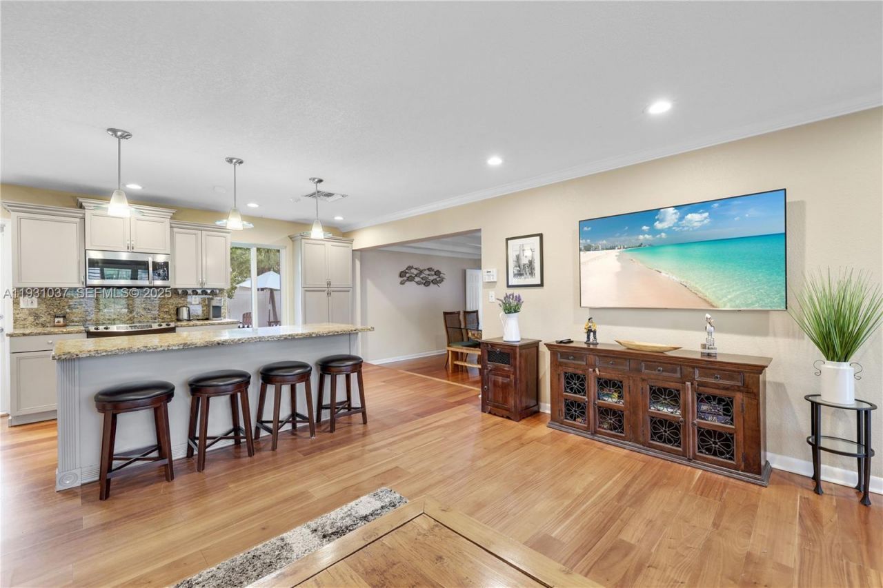 1311 NE 26th Ter , Pompano Beach, FL 33062 Photo