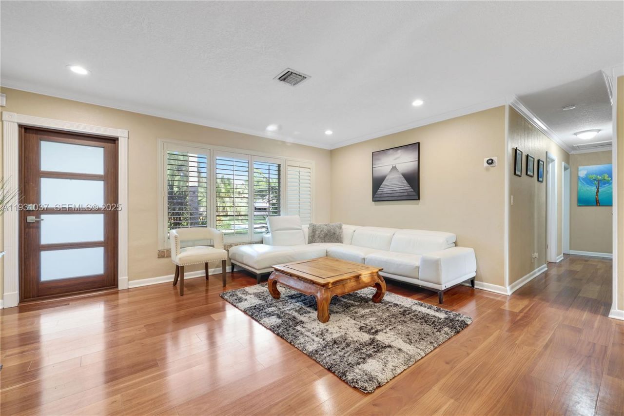 1311 NE 26th Ter , Pompano Beach, FL 33062 Photo