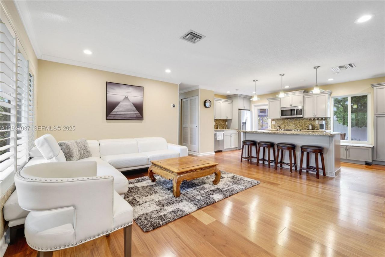 1311 NE 26th Ter , Pompano Beach, FL 33062 Photo