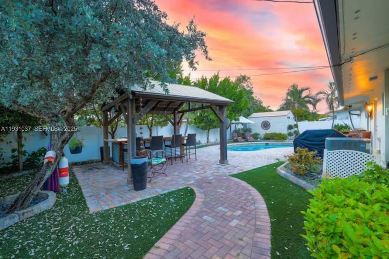 1311 NE 26th Ter , Pompano Beach, FL 33062 Photo