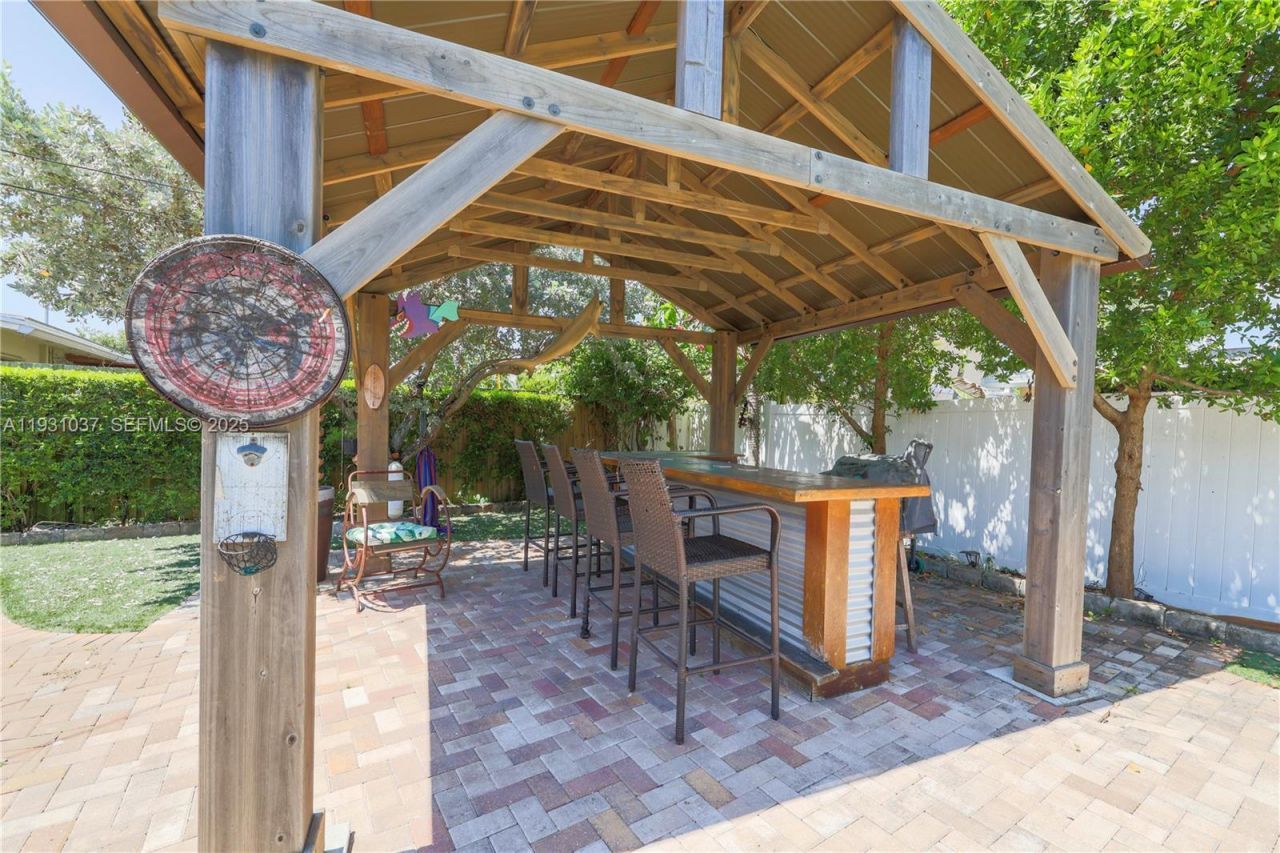 1311 NE 26th Ter , Pompano Beach, FL 33062 Photo