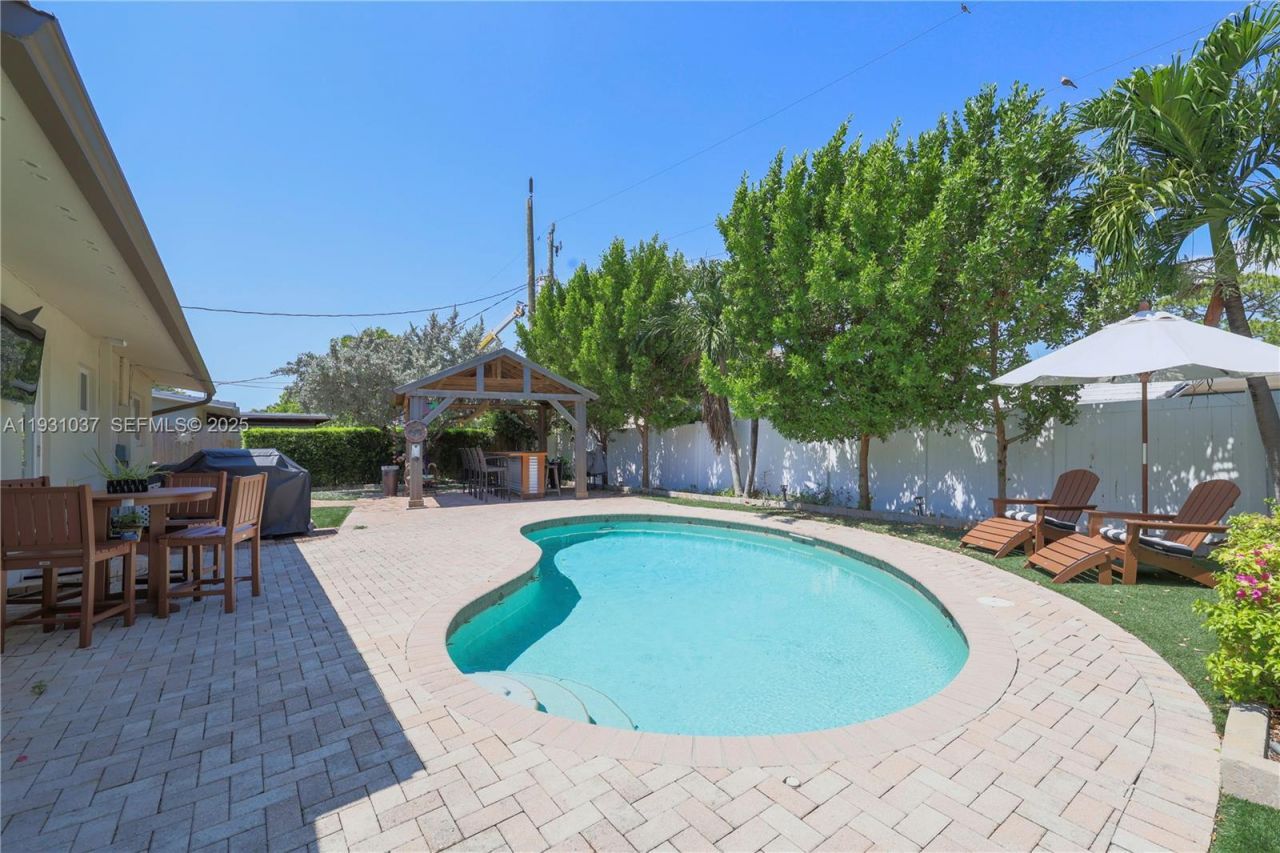 1311 NE 26th Ter , Pompano Beach, FL 33062 Photo