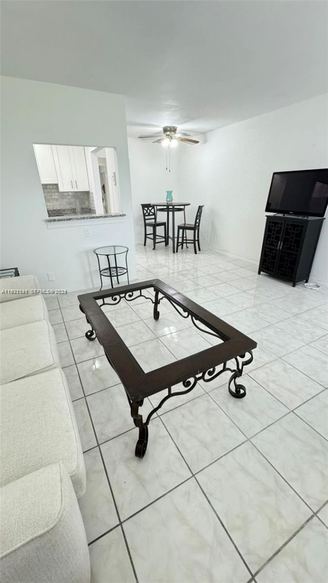 163 Coventry G, Unit 163, West Palm Beach, FL 33417 Photo