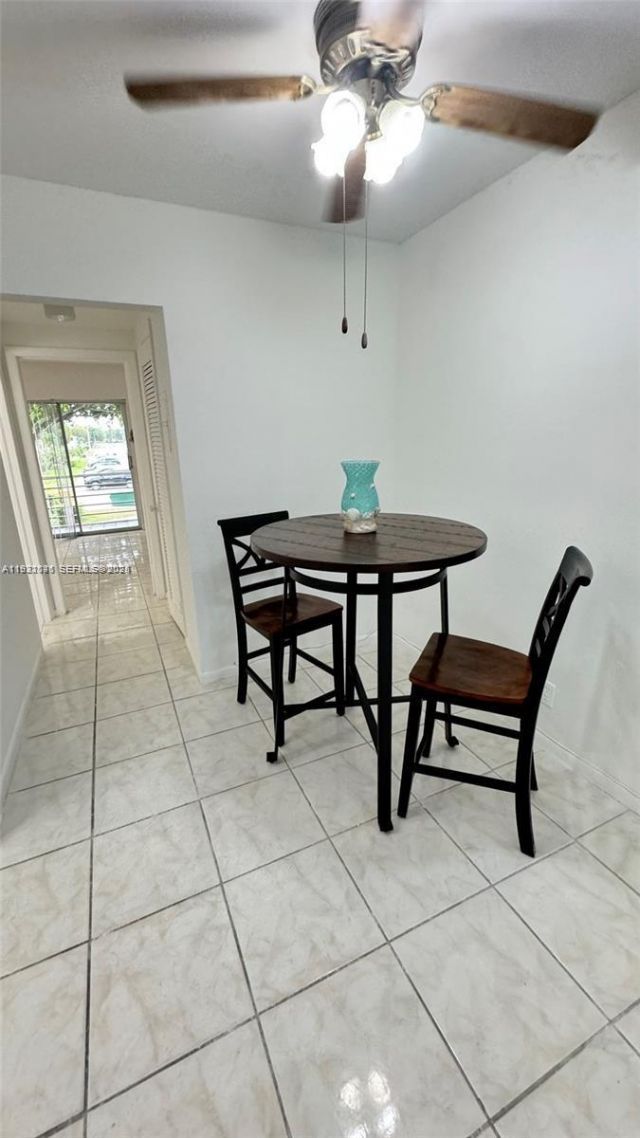 163 Coventry G, Unit 163, West Palm Beach, FL 33417 Photo