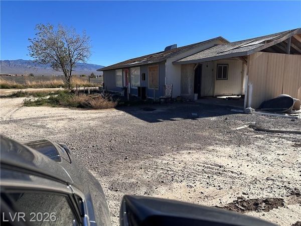 1711 Palm Drive, Pahrump, NV 89060