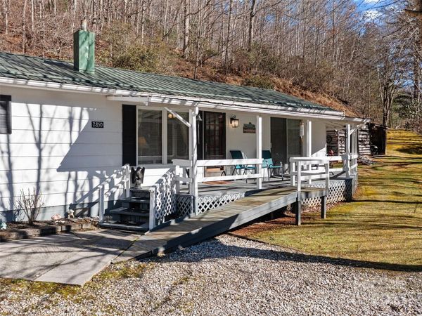 2850 Henson Creek Road , Newland, NC 28657