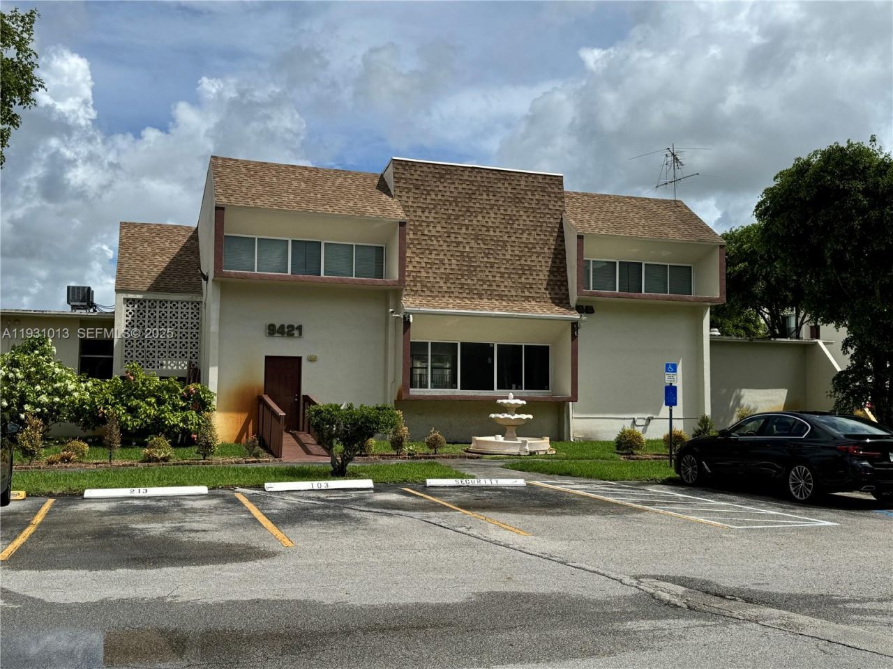 9411 SW 4th St, Unit 111, Miami, FL 33174 Photo