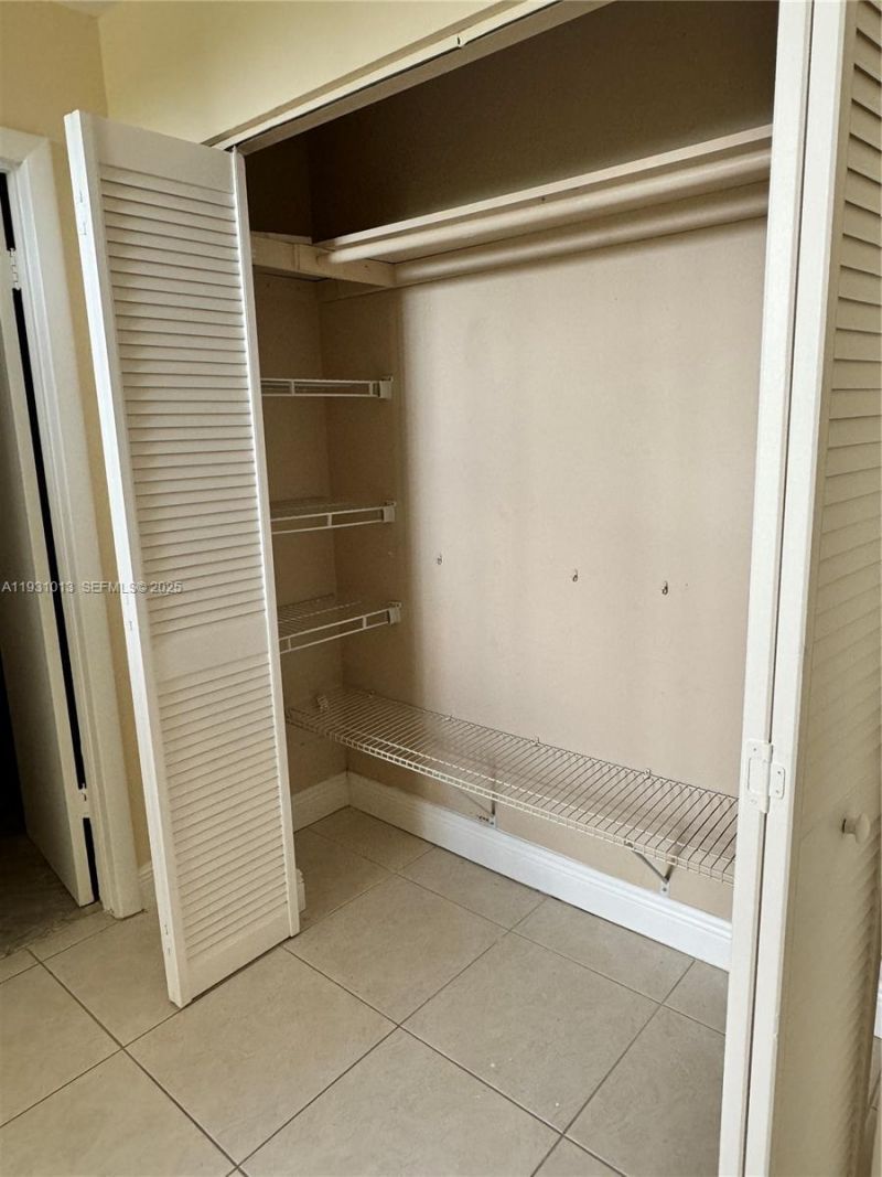 9411 SW 4th St, Unit 111, Miami, FL 33174 Photo